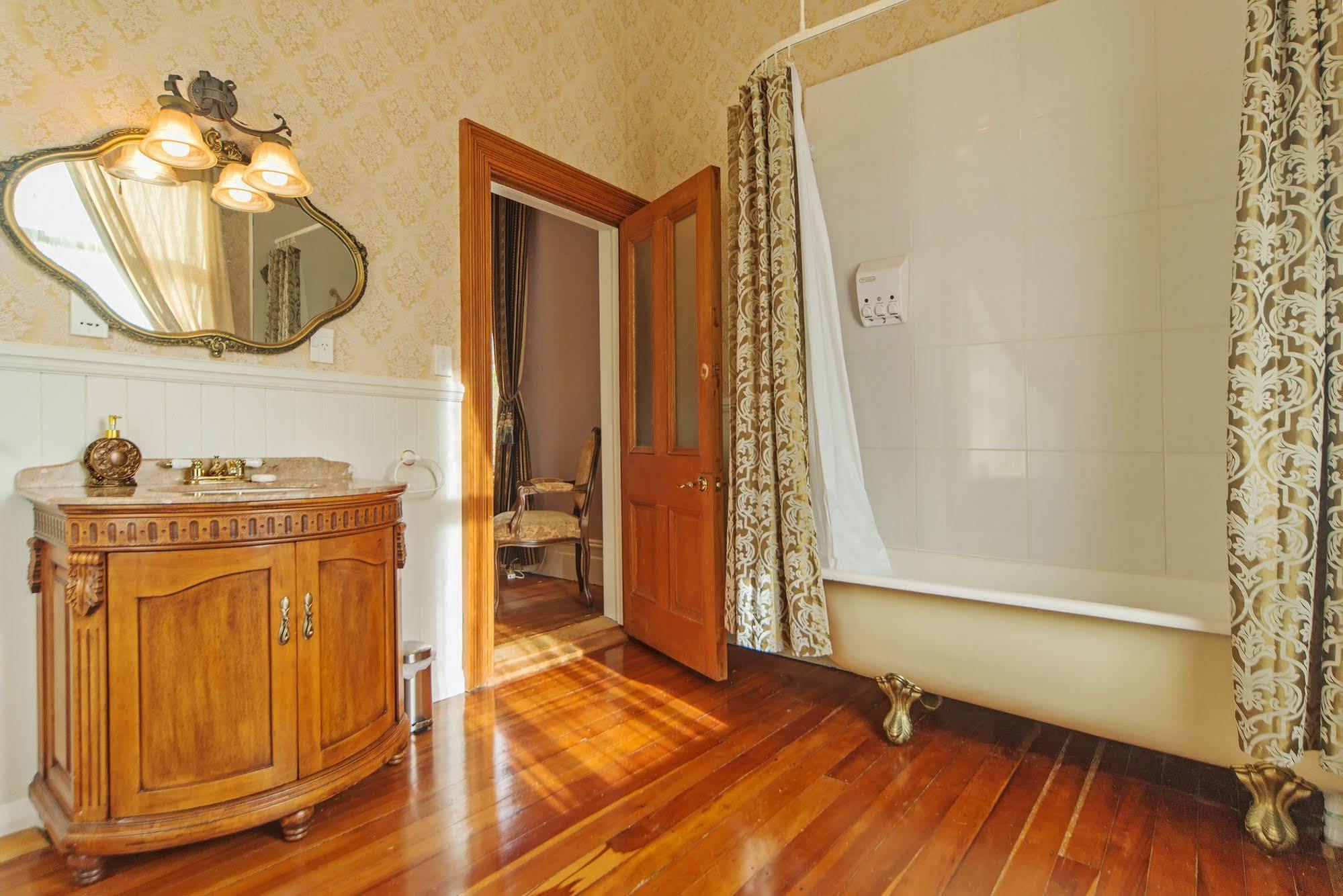 ホテルHighden Manor Estate パーマストンノース エクステリア 写真